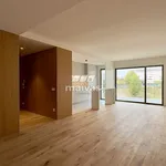 Rent 2 bedroom apartment of 111 m² in Porto