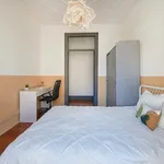 Rent a room of 180 m² in Lisboa