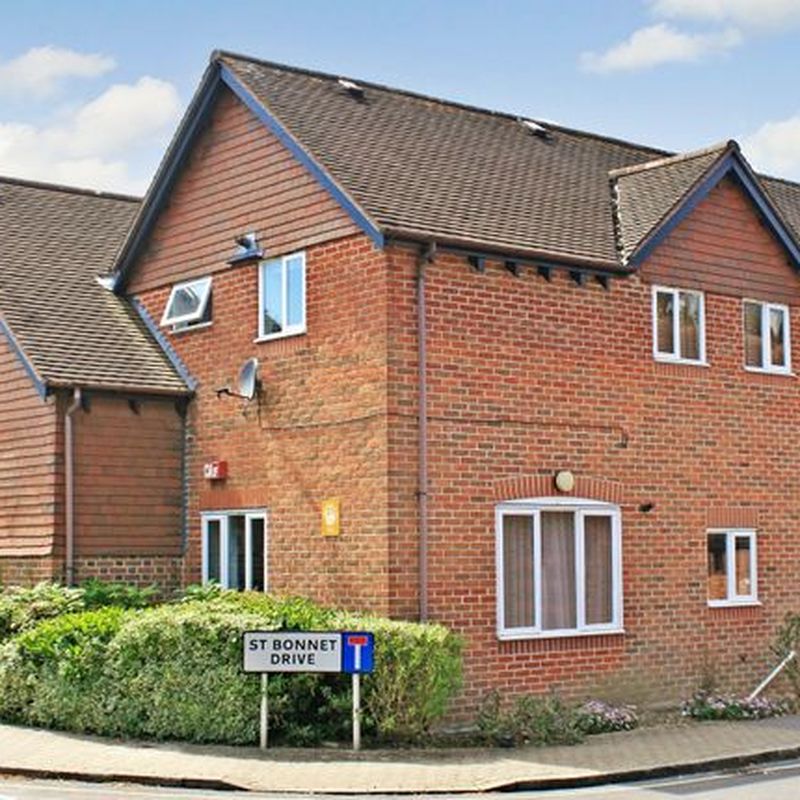 Flat to rent in St. Bonnet Drive, Bishops Waltham, Southampton SO32