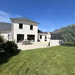 Rent 6 bedroom house of 126 m² in CHATEAU GONTIER