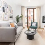 Rent 1 bedroom apartment of 420 m² in Valencia