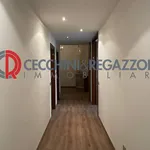 Rent 5 bedroom apartment of 147 m² in Milano