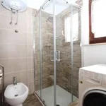 Rent 2 bedroom house of 220 m² in Golaš