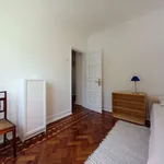 Rent a room in lisbon