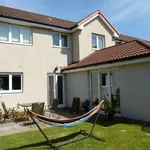 Rent 4 bedroom house in Scotland