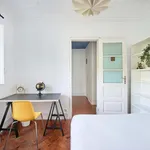 Rent a room of 100 m² in Lisboa