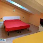 Affitto 3 camera appartamento di 90 m² in Desenzano del Garda