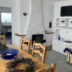 Rent 6 bedroom house in Wales