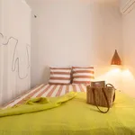 Rent a room in lisbon