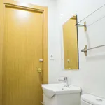 Rent a room of 130 m² in madrid