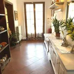 Rent 5 bedroom house of 250 m² in Caranna