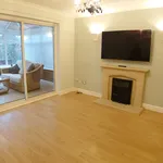 Rent 4 bedroom flat in Warwick