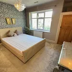 Rent 4 bedroom flat in North West England