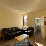 Rent 3 bedroom flat in North East England