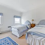 Rent 4 bedroom house in South East England