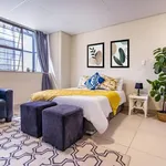 Rent 1 bedroom apartment in Johannesburg