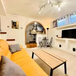 Rent 2 bedroom apartment of 55 m² in Naples