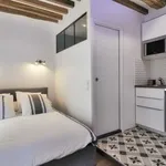 Appartement de 215 m² avec 1 chambre(s) en location à Paris