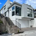 Rent 3 bedroom apartment of 181 m² in Los Angeles