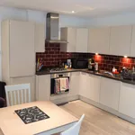 Rent 2 bedroom flat in London