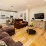 Rent 2 bedroom apartment of 797 m² in St Albans