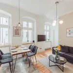 Miete 3 Schlafzimmer wohnung von 592 m² in Berlin