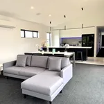 Rent 4 bedroom house of 423 m² in Christchurch