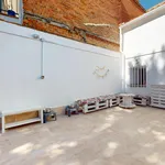 Rent 2 bedroom house of 64 m² in Madrid