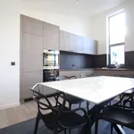 Huur 1 slaapkamer appartement van 135 m² in brussels