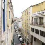 Rent 2 bedroom apartment of 70 m² in lisbon