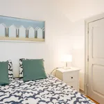 Rent 3 bedroom apartment in Lisbon