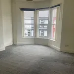 Rent 3 bedroom flat in North West England