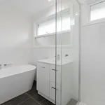 Rent 3 bedroom apartment in Melbourne