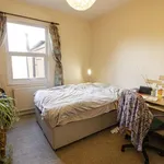 Rent 3 bedroom flat in West Midlands