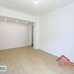 Affitto 4 camera appartamento di 98 m² in Genoa