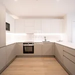 Rent 2 bedroom flat in London