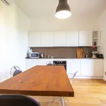 Rent 1 bedroom apartment in Milano