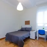 Rent a room of 95 m² in madrid