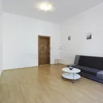 Pronajměte si 3 ložnic/e byt o rozloze 87 m² v Pilsen