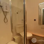 Rent 5 bedroom flat in Glasgow