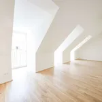 Miete 2 Schlafzimmer wohnung von 76 m² in Dresden