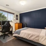 Rent 4 bedroom house in Cranbourne East