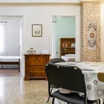 Rent 3 bedroom apartment in Bologna