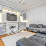 Appartement de 90 m² avec 2 chambre(s) en location à paris