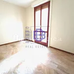 Rent 1 bedroom apartment of 50 m² in milano