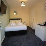 Irvine Riverside Guesthouse - Double Room (Has a Place)