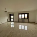 Rent 5 bedroom apartment of 170 m² in Milan