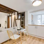 Appartement de 312 m² avec 1 chambre(s) en location à Paris