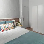 Rent 4 bedroom apartment in Madrid