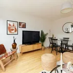 Rent 3 bedroom flat of 91 m² in London